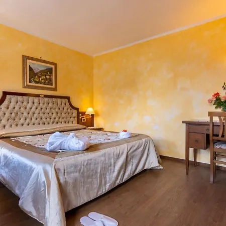 Des Alpes Hotel