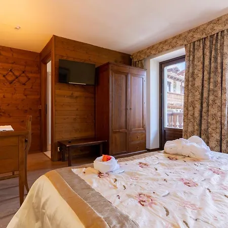 Des Alpes Hotel