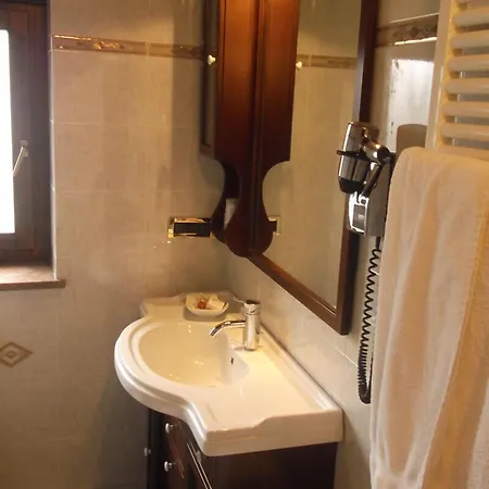 Des Alpes 3* Сен-Реми-ан-Босс