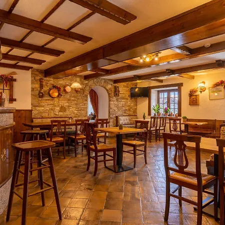 Des Alpes 萨伊恩特-雷米-恩-博塞斯