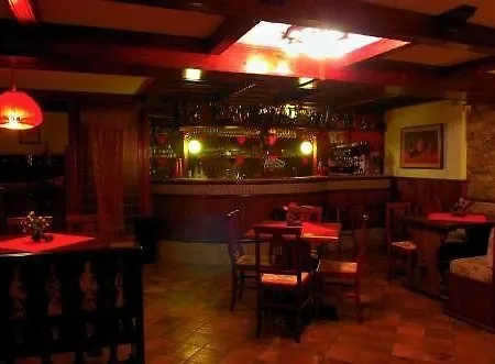 Hotel Des Alpes 3*