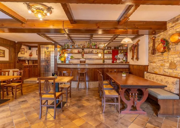 Des Alpes ホテル サン・レミ・アン・ボス