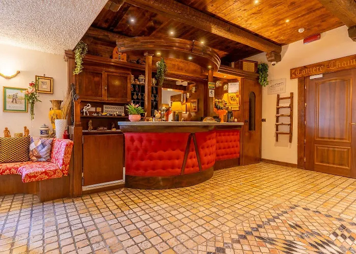 Des Alpes 3* サン・レミ・アン・ボス