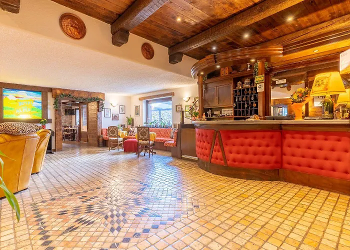 ホテル Des Alpes 3*